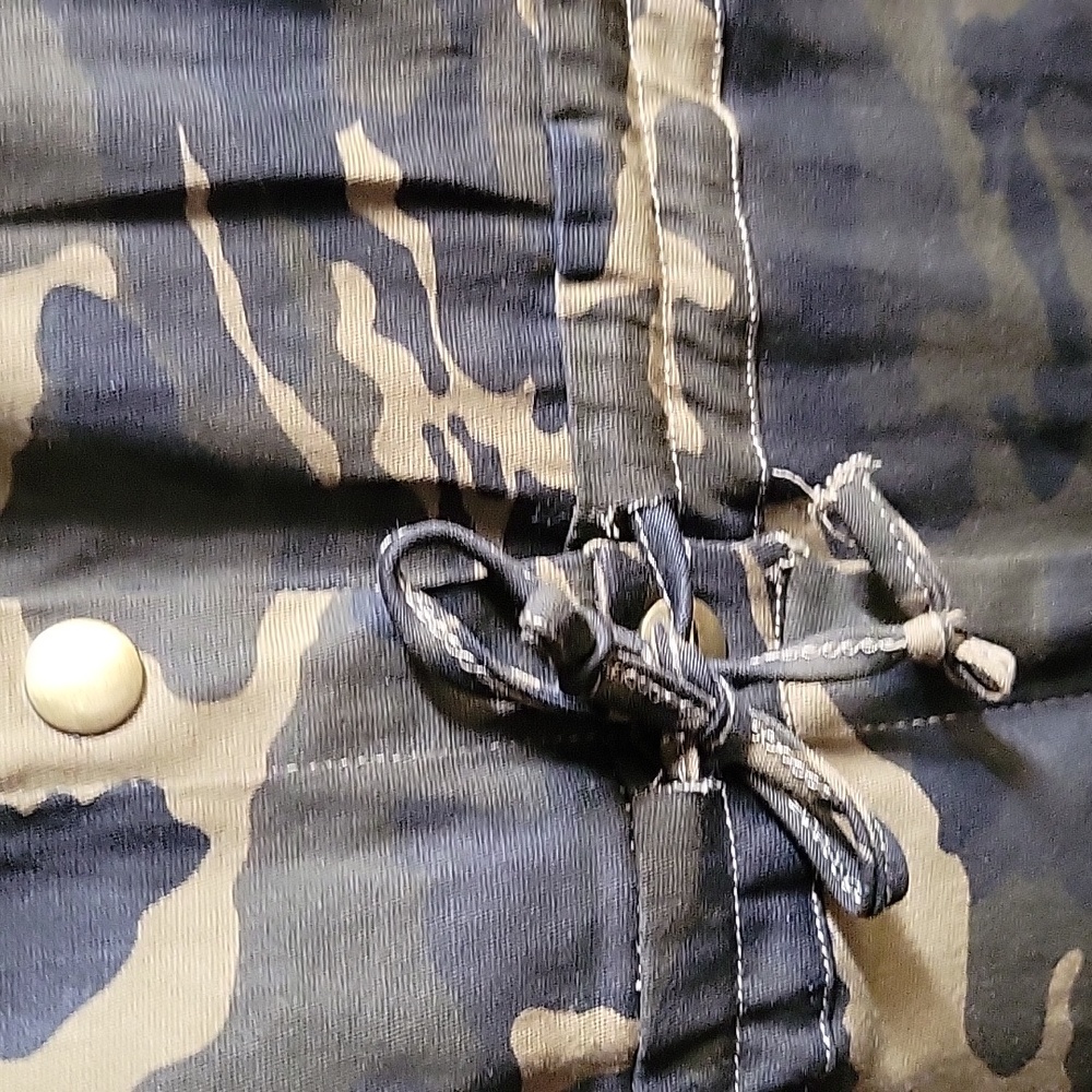 GREEN CAMOUFLAGE EUC ROMPER - Picture 3 of 6